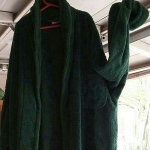 VICTORIA'S SECRET GREEN LONG BATH ROBE
