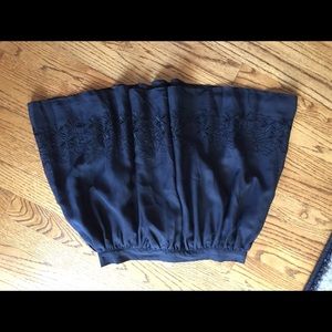 Black bell skirt with embroidery