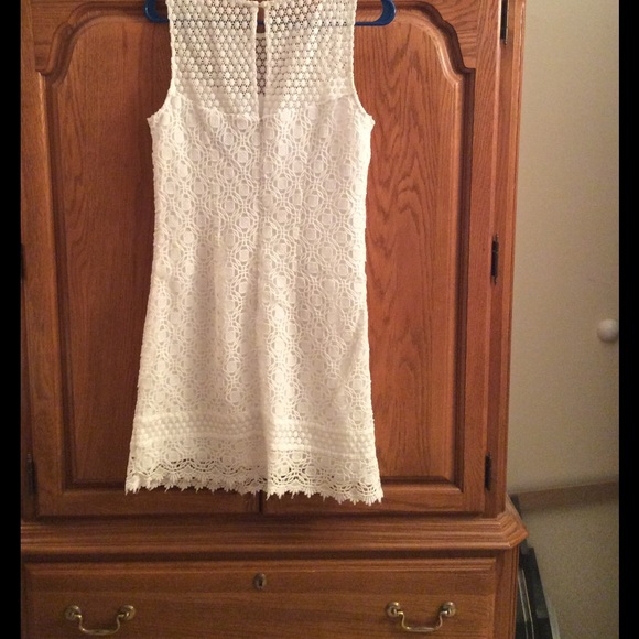 Lace detail White House Black Market dress - Picture 2 of 4