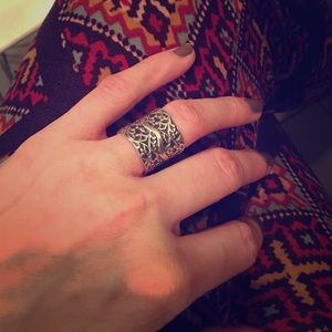 Silpada Heart Filigree Ring