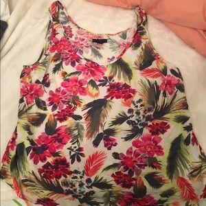 Super cute tropical flower tank top