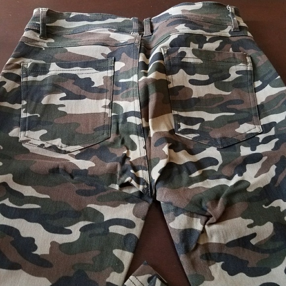 🎉New Classic Camoflauged Jeggings - Picture 3 of 5