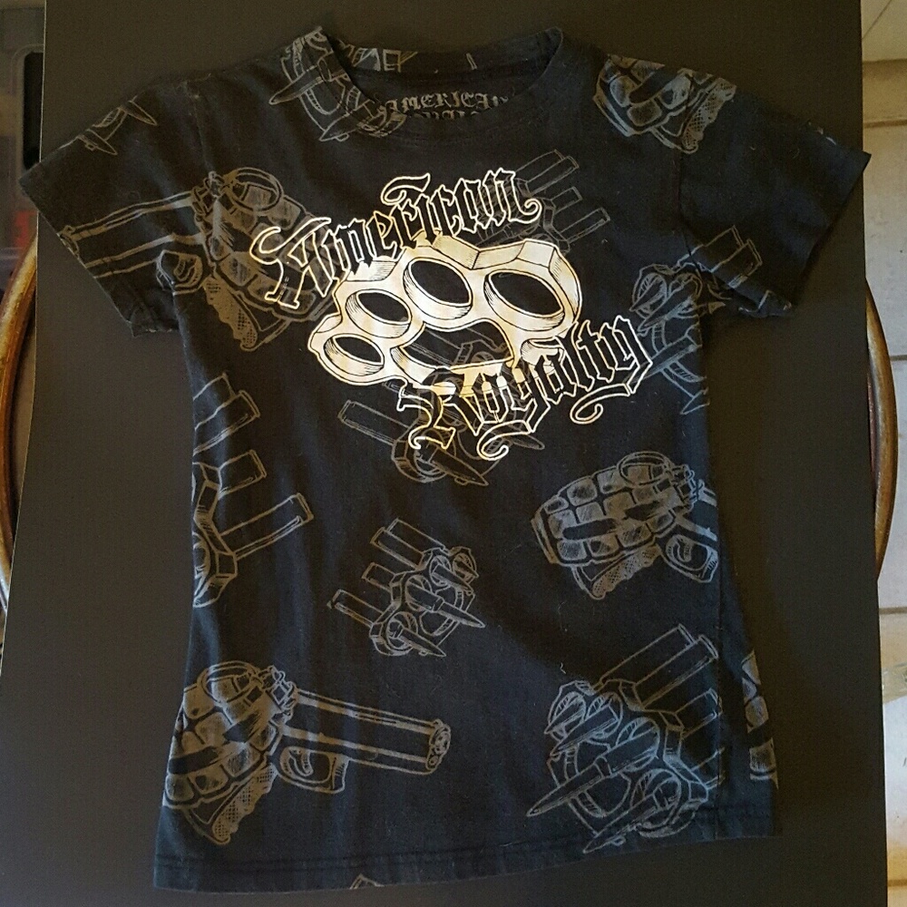 Brass knuckles T-Shirt