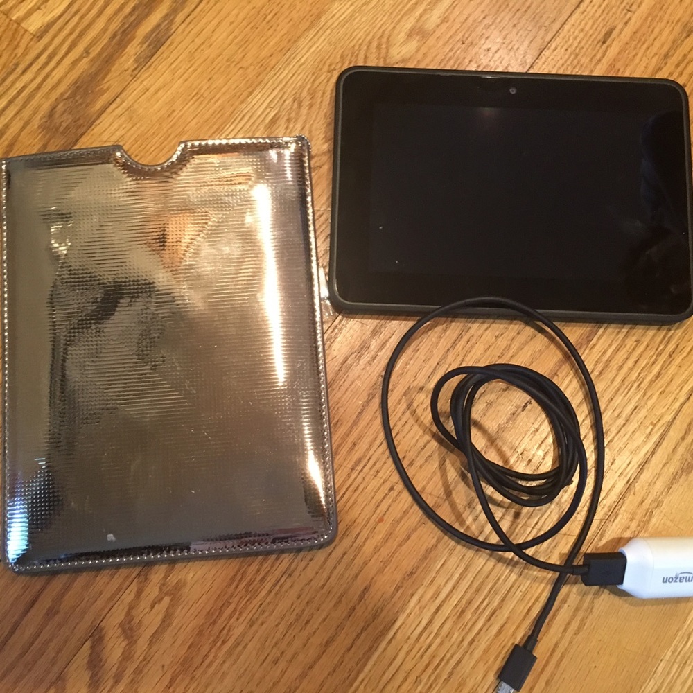 KINDLE FIRE TABLET 📚🔥