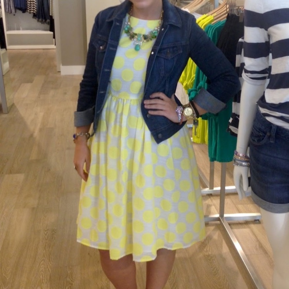 Dot print sleeveless flare dress