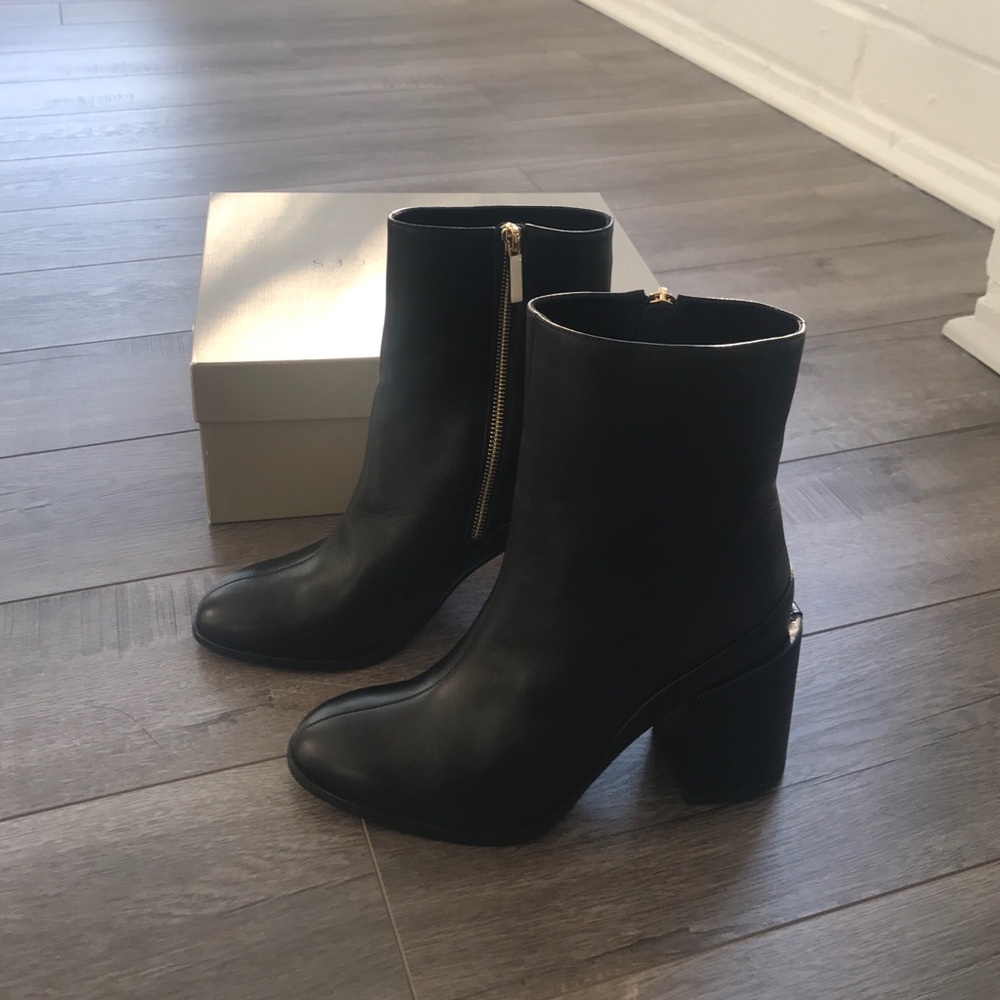Dear Frances spirit boots