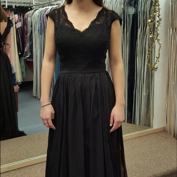 Flexible Pricing-NWT Belsoie Berry Gown - Picture 4 of 4