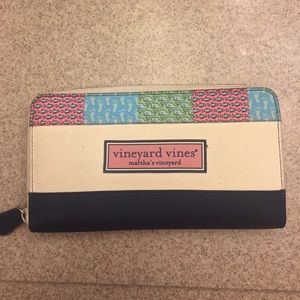 Vineyard Vines Wallet