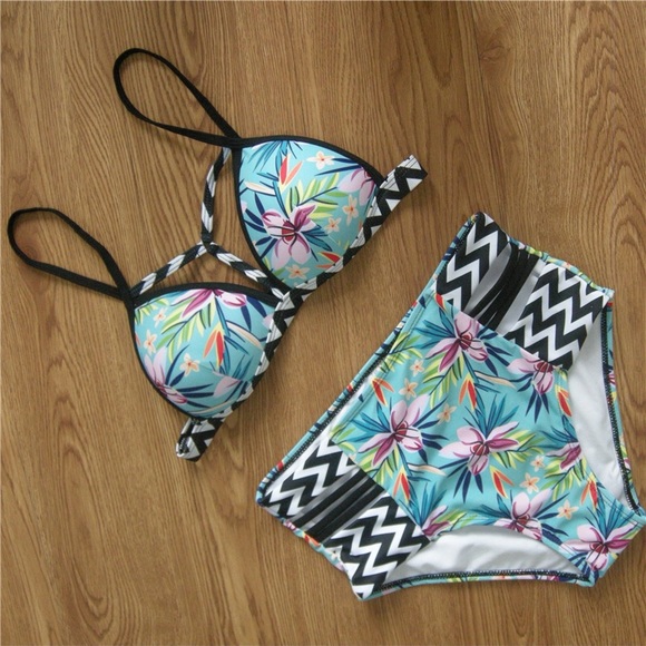 🌼Bohemian Wild Flower 👙2pc Bathing Suit🌷 - Picture 2 of 6