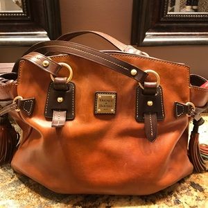 Dooney & Bourke Lg Brown Satchel w/matching wallet