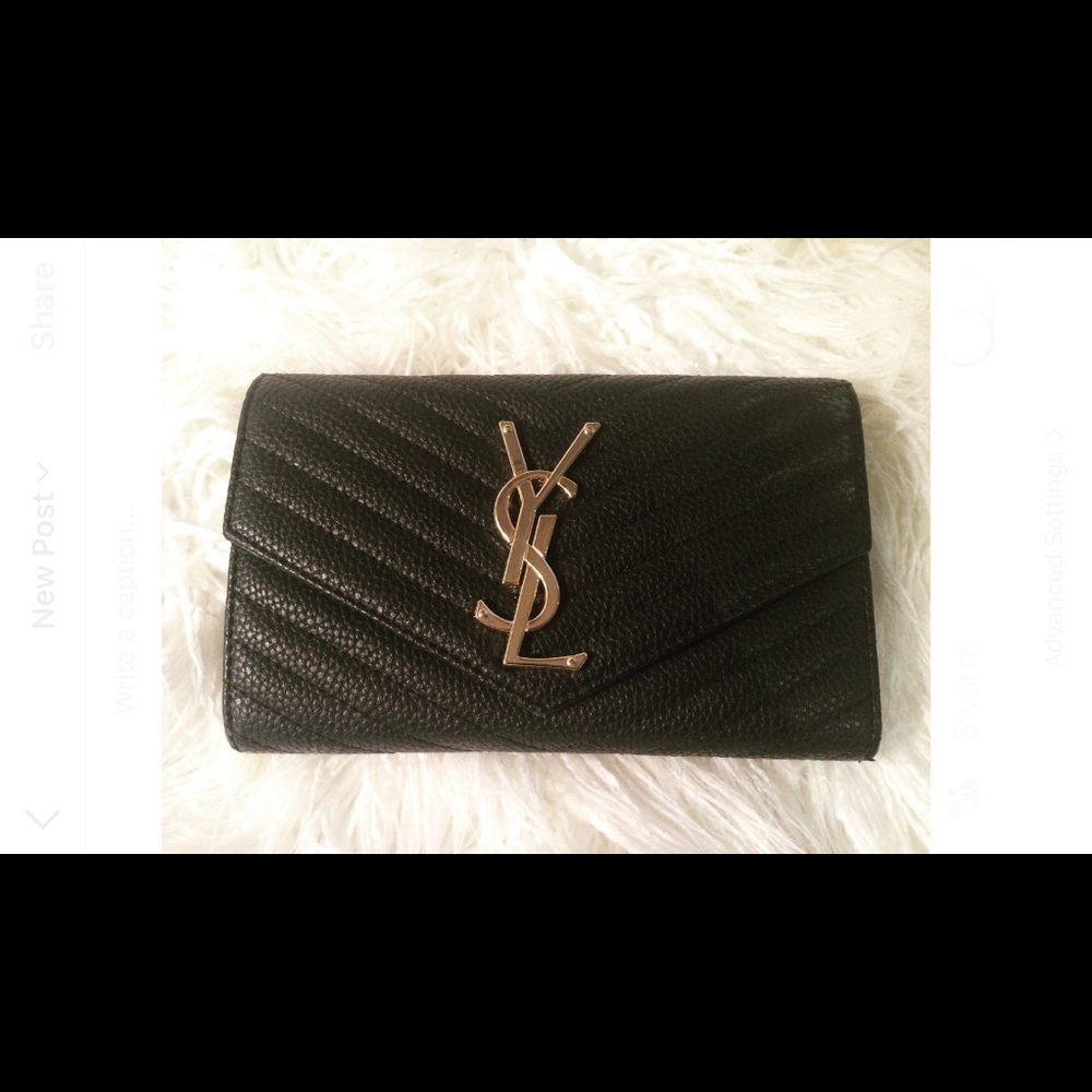 🚫SOLD🚫 Black clutch