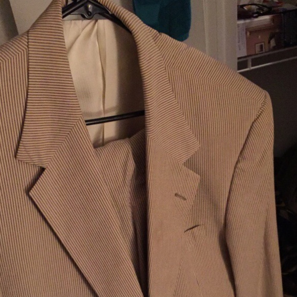 Perry Ellis suit sear sucker