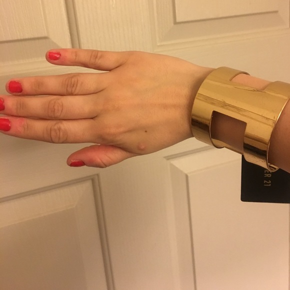 Gold bangle - Picture 2 of 2