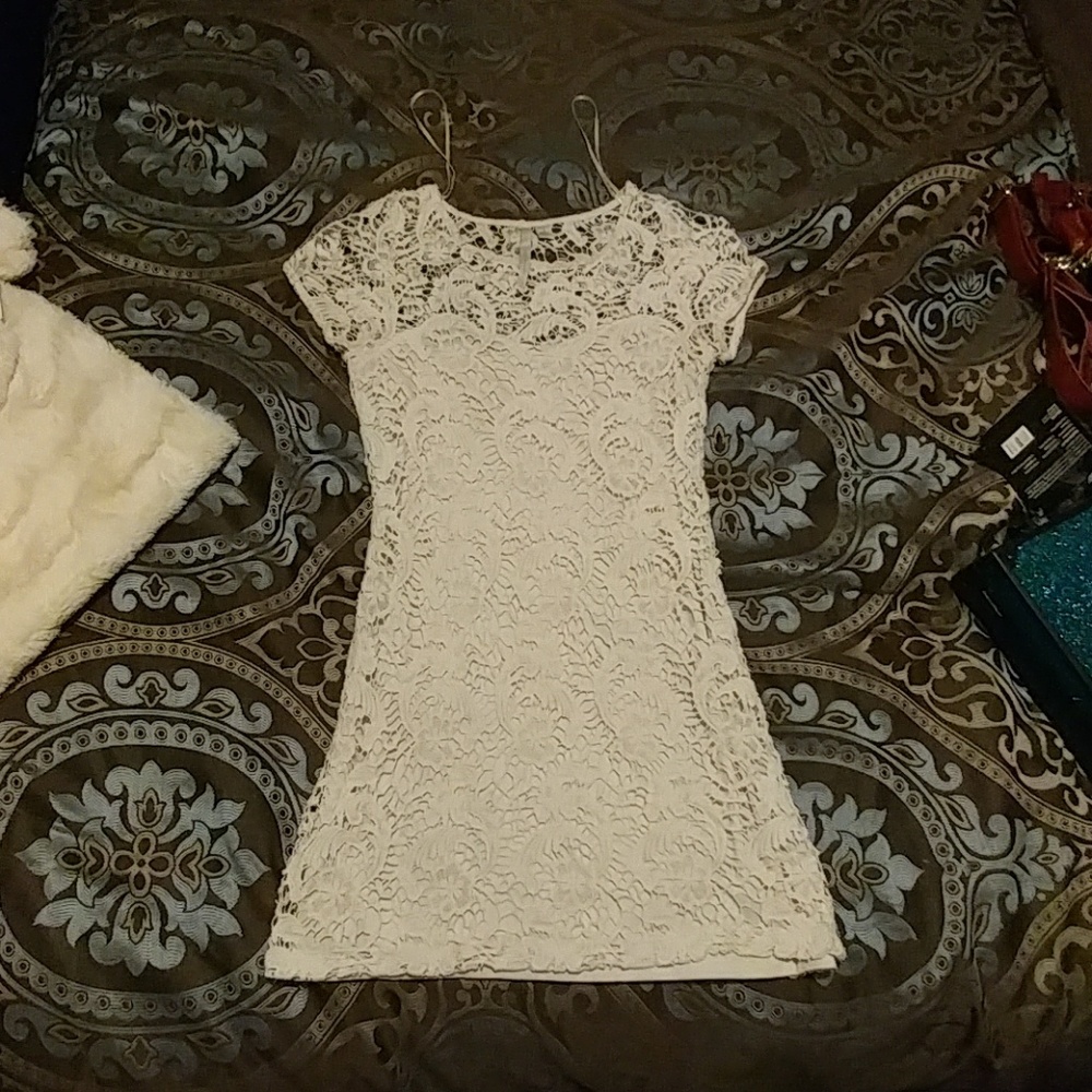 Lauren Conrad lace dress