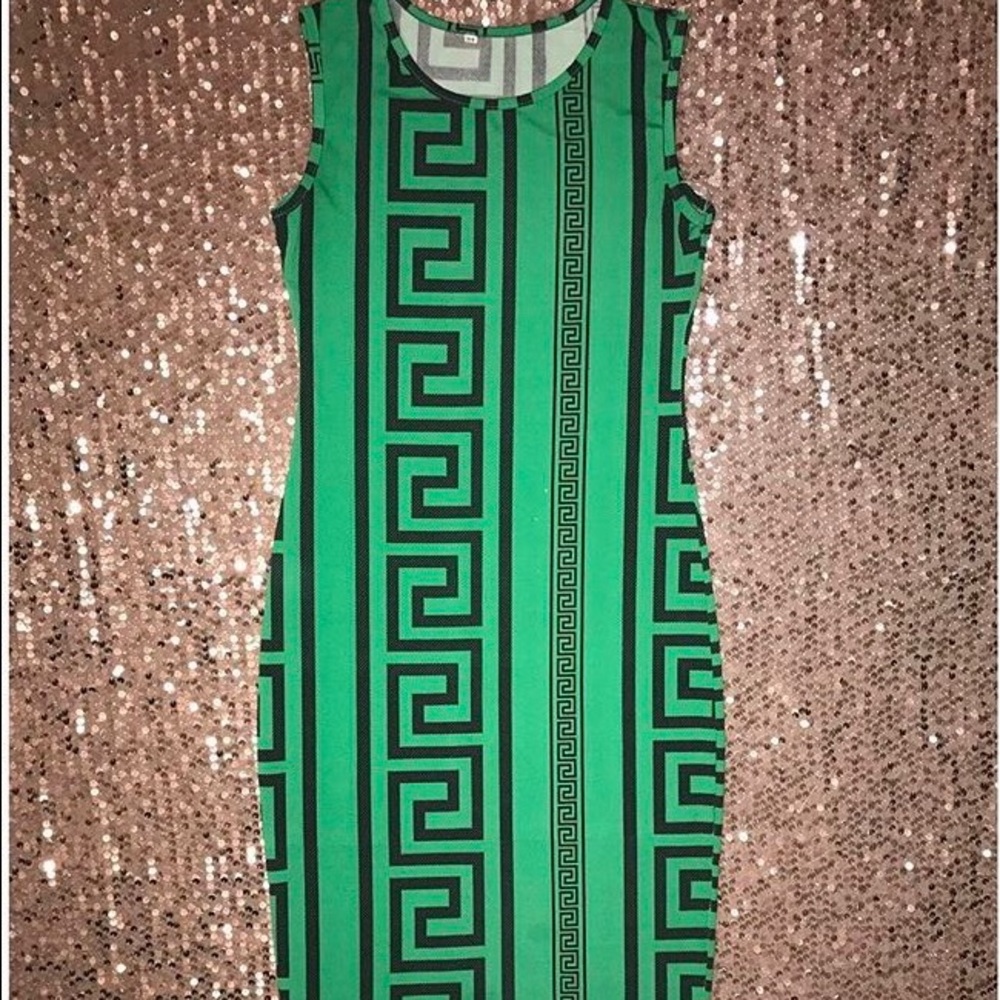 Asymmetric dress
