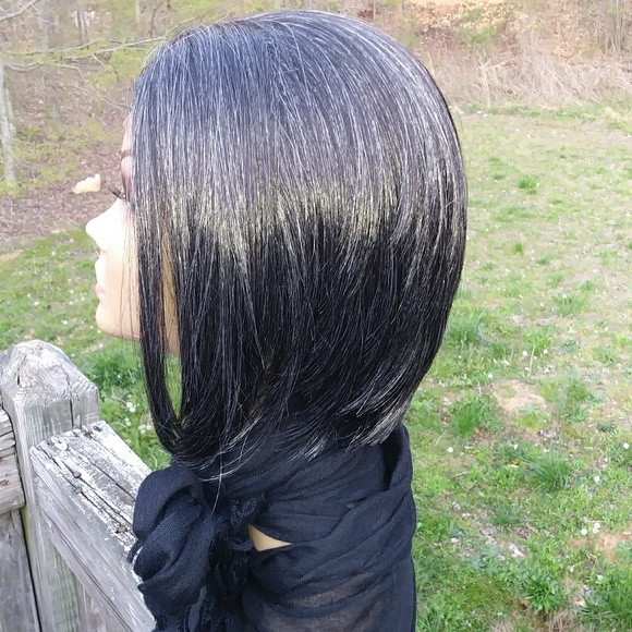 STUNNING!!!!!! SALT AND PEPPER  LACE WIG - Picture 3 of 4