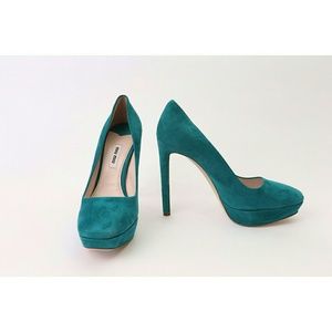 Miu Miu Camoscio Suede Pumps