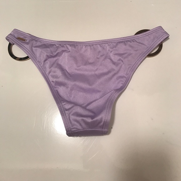 ☂️Victoria's Secret ring cheeky☂️ - Picture 2 of 6