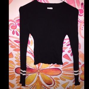 Long Sleeve Black Crop Top