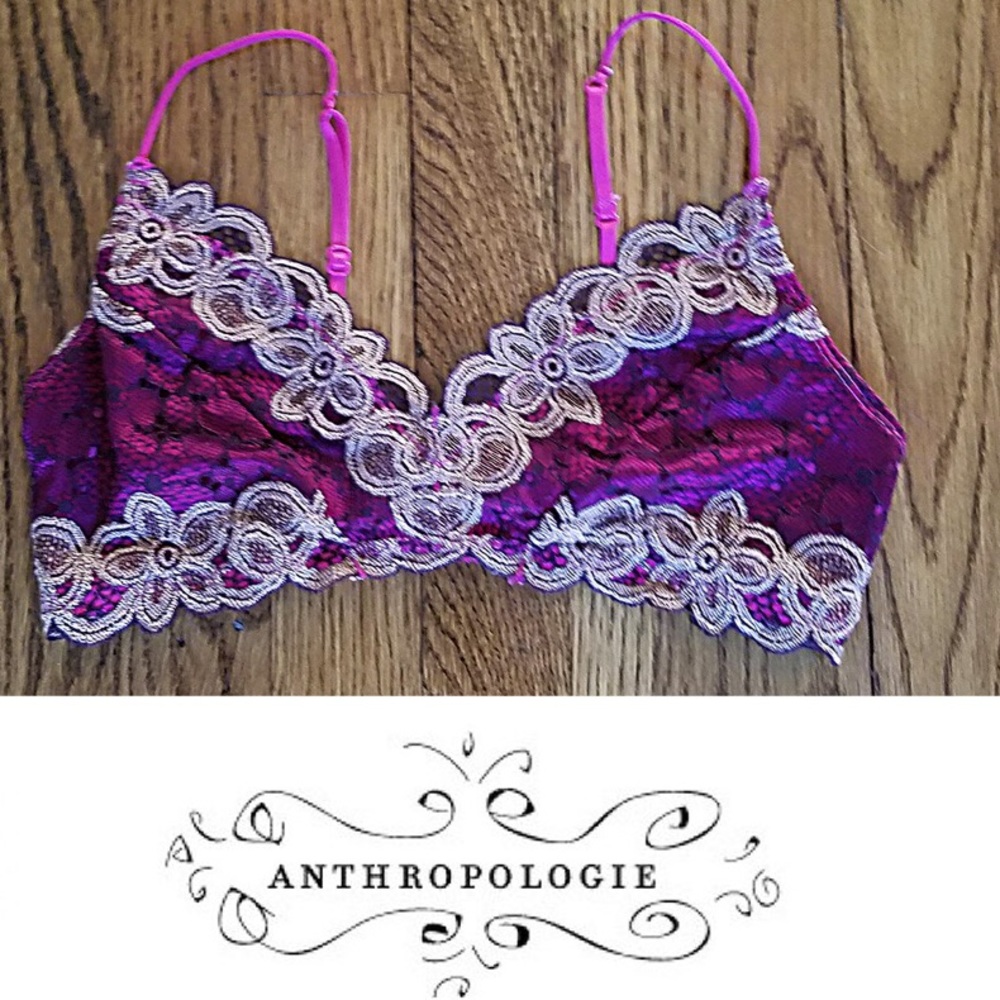 Lace Flower Bralette ✨Never Worn! NWOT💕