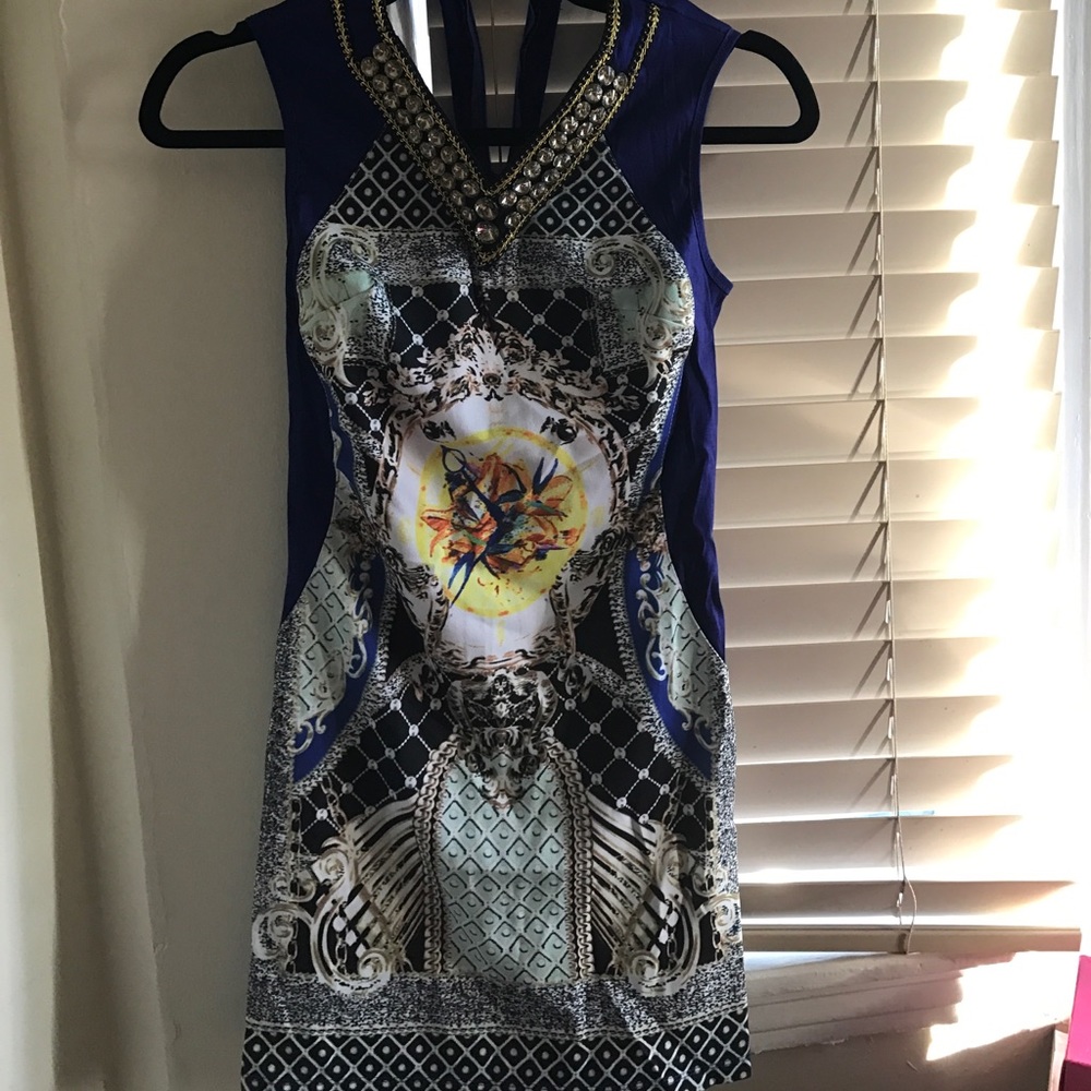 Dress - Picture 2 of 2