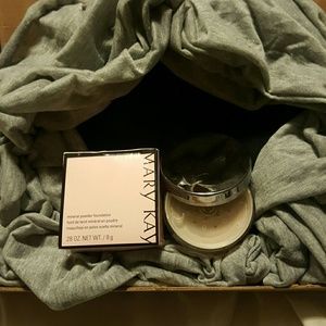 Mineral powder foundation