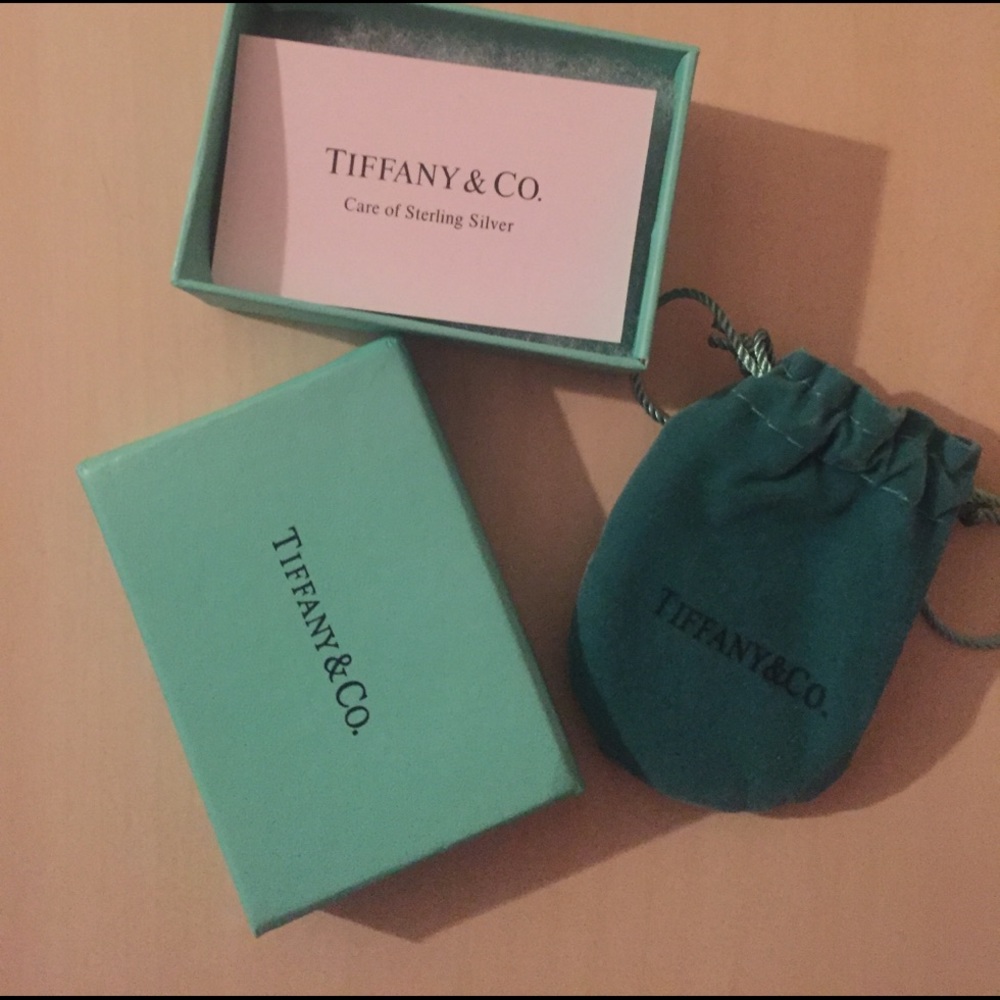 Tiffanys box and bag