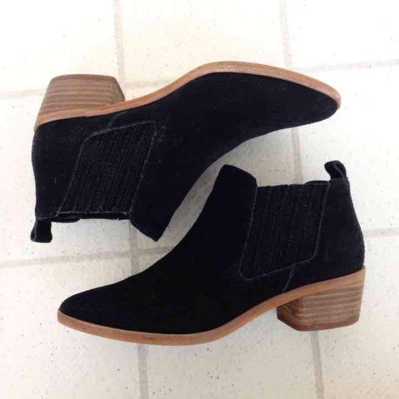 Dolce Vita Shoes - Dolce Vita Keiton Black Booties