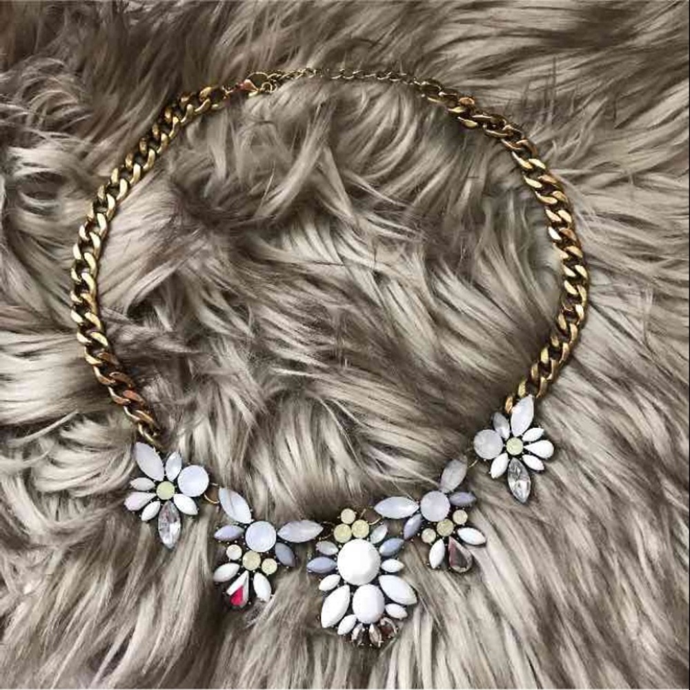 Gorgeous New Statement Necklace