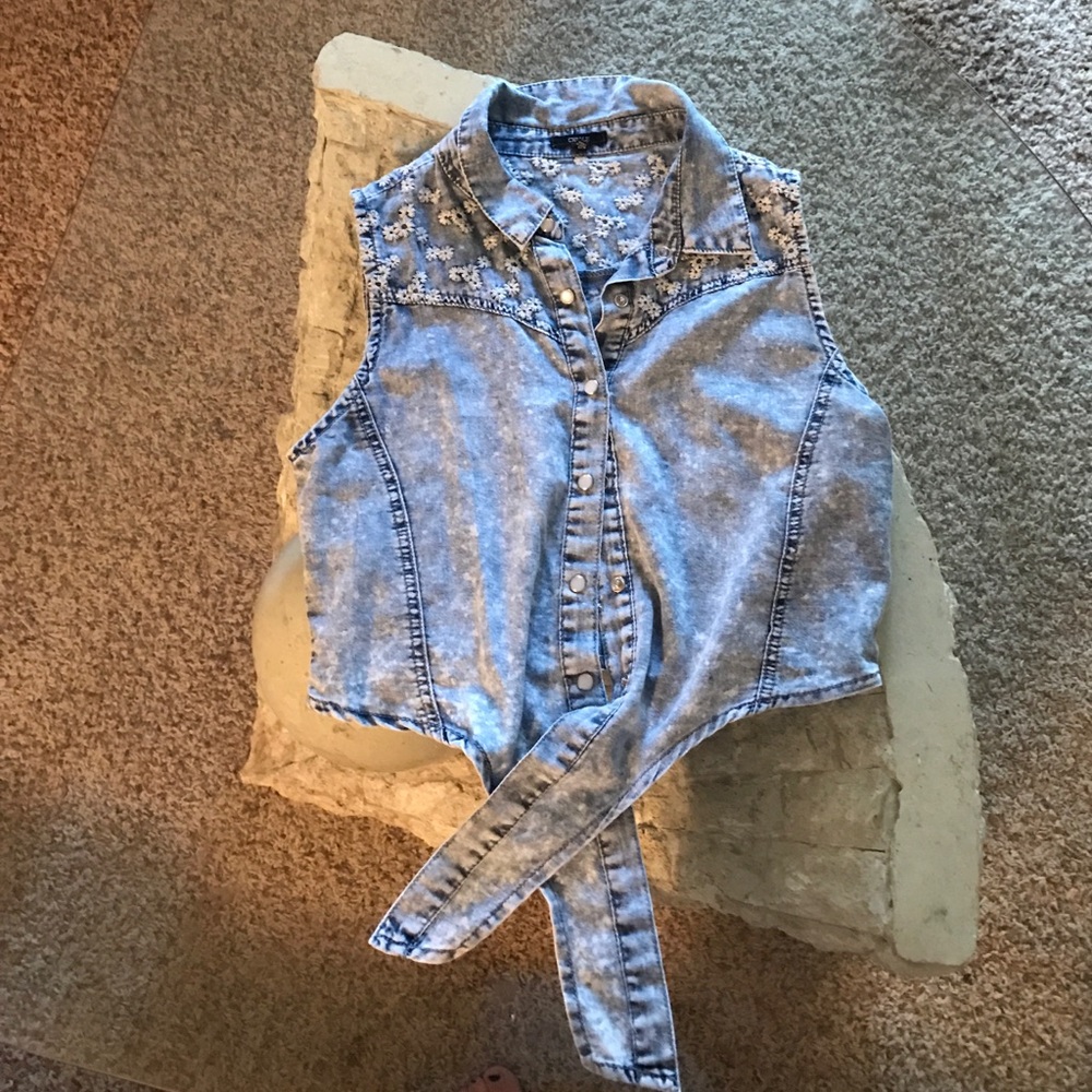 tank top crop top