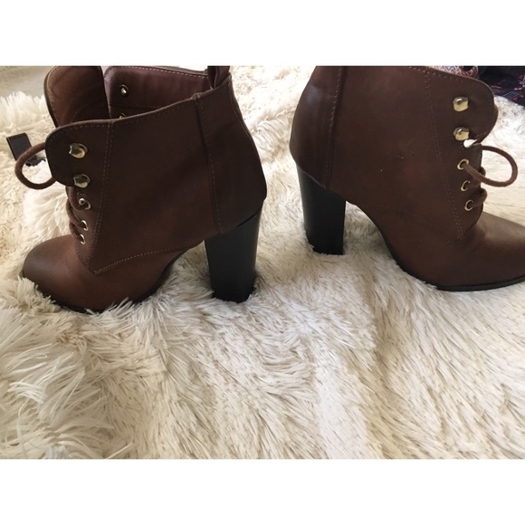 Platform Brown Boots - Picture 3 of 5