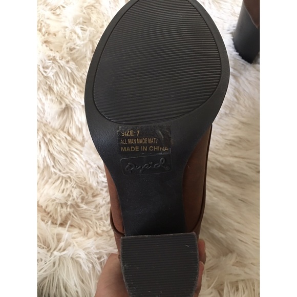 Platform Brown Boots - Picture 5 of 5