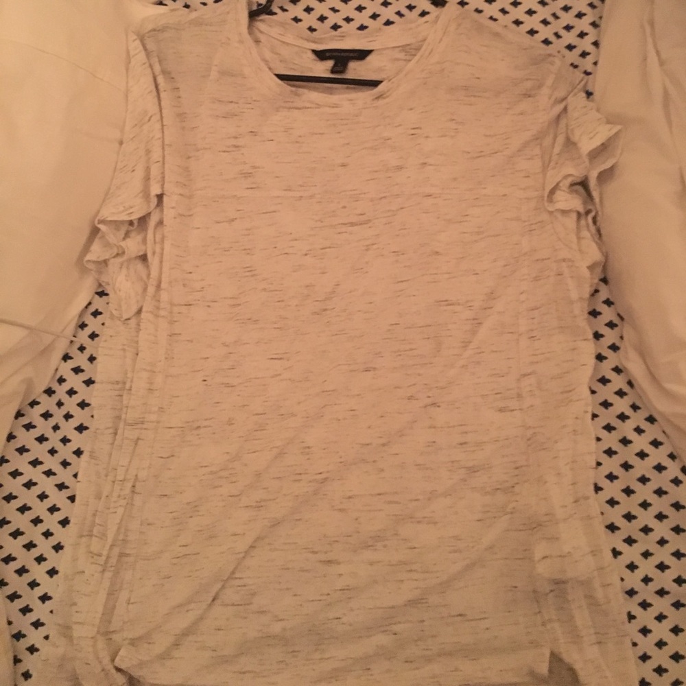 Banana Republic white short sleeve tee
