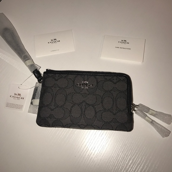 Coach Handbags - Coach double zipper wristlet