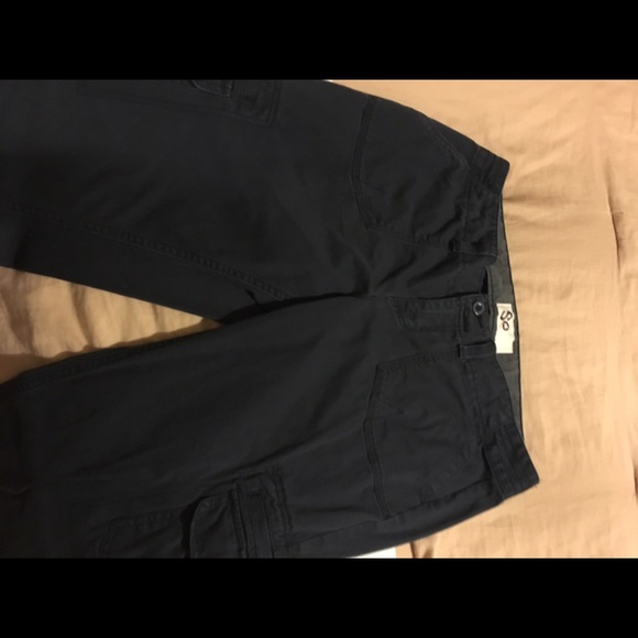 Cargo - Picture 3 of 4