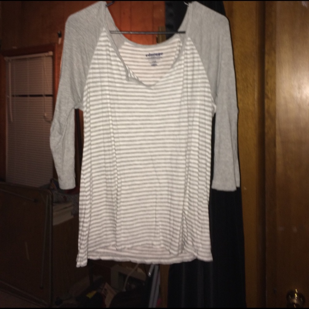 Striped quarter sleeve