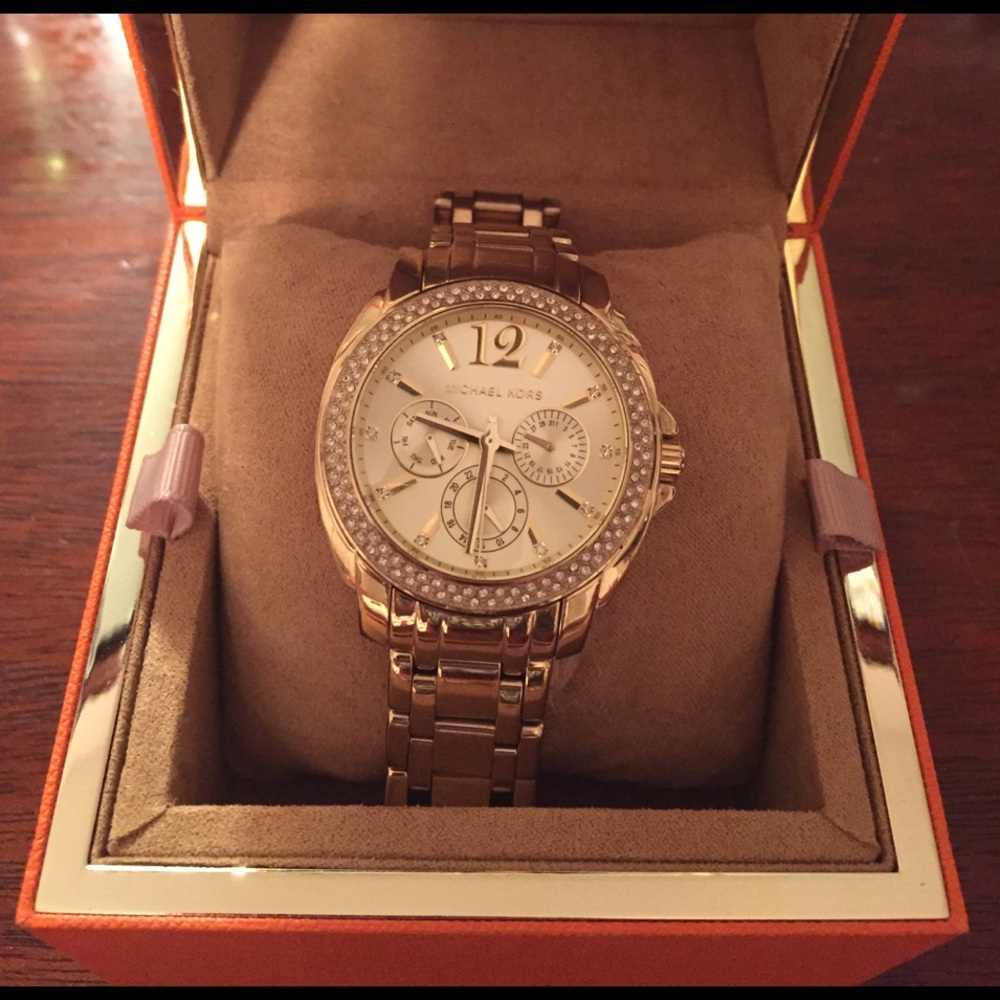 Michael Kors fabulous gold watch with crystals!