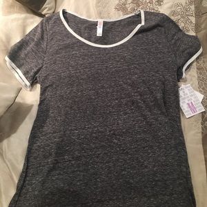 BNWT Lularoe medium classic t