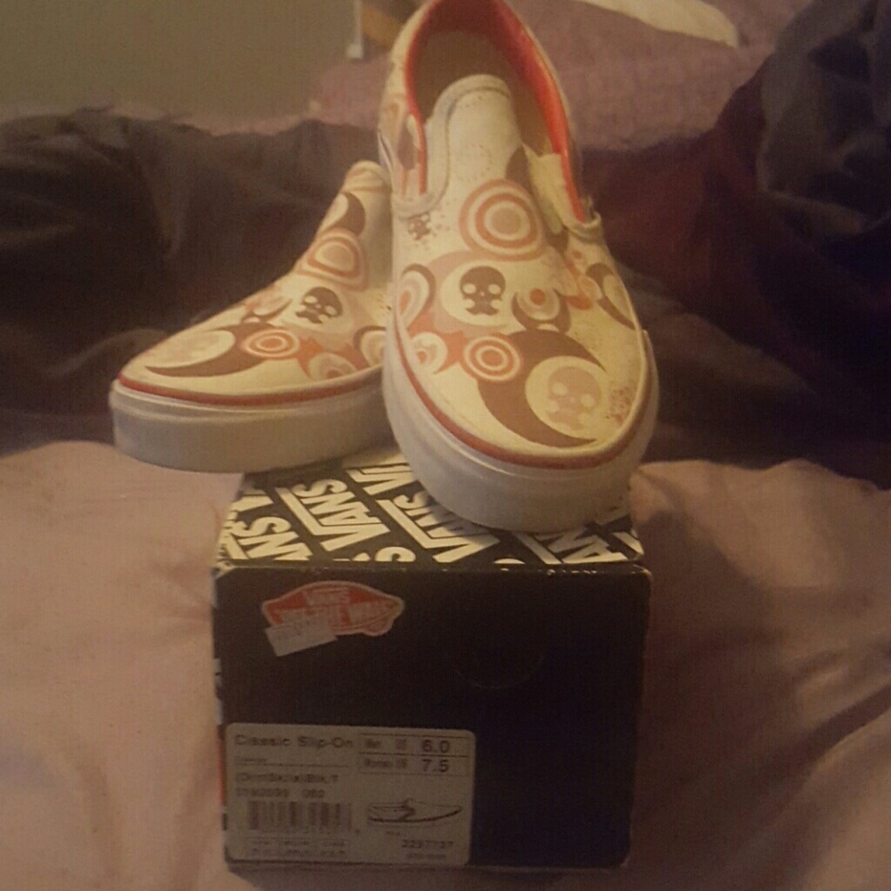 Low top skull Vans