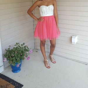 Perfect coral semi dress