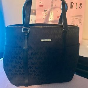 New Michael Michael Kors Jet Set Black Bag