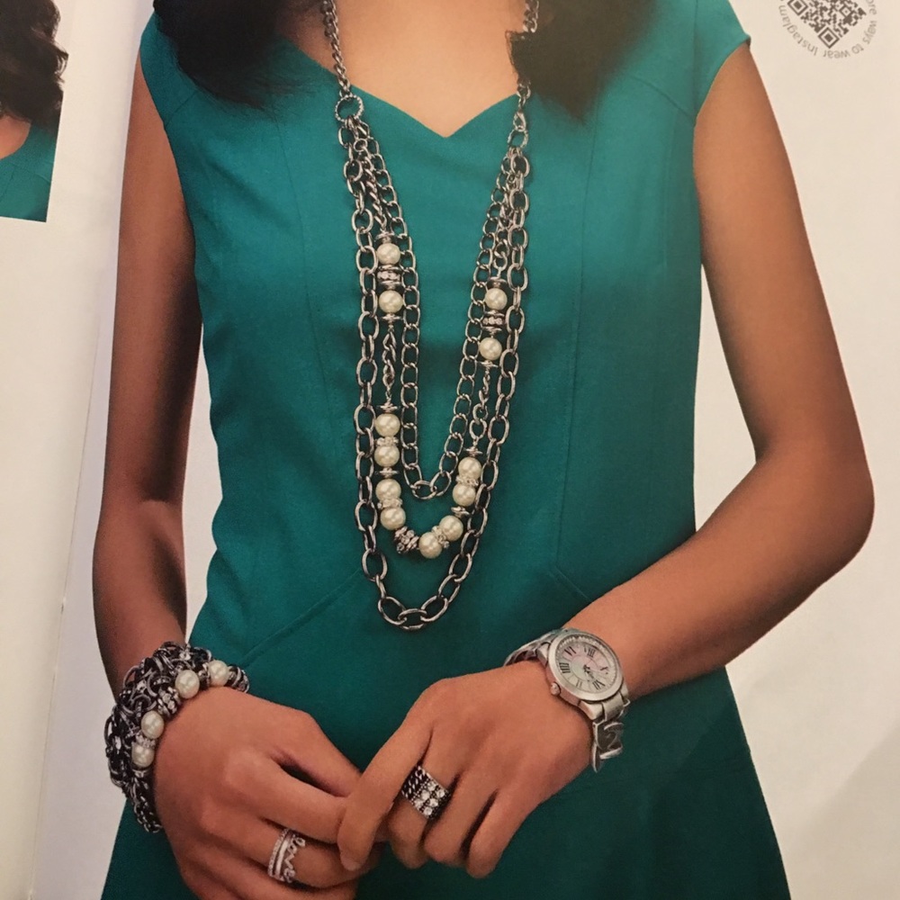 Three strand necklace