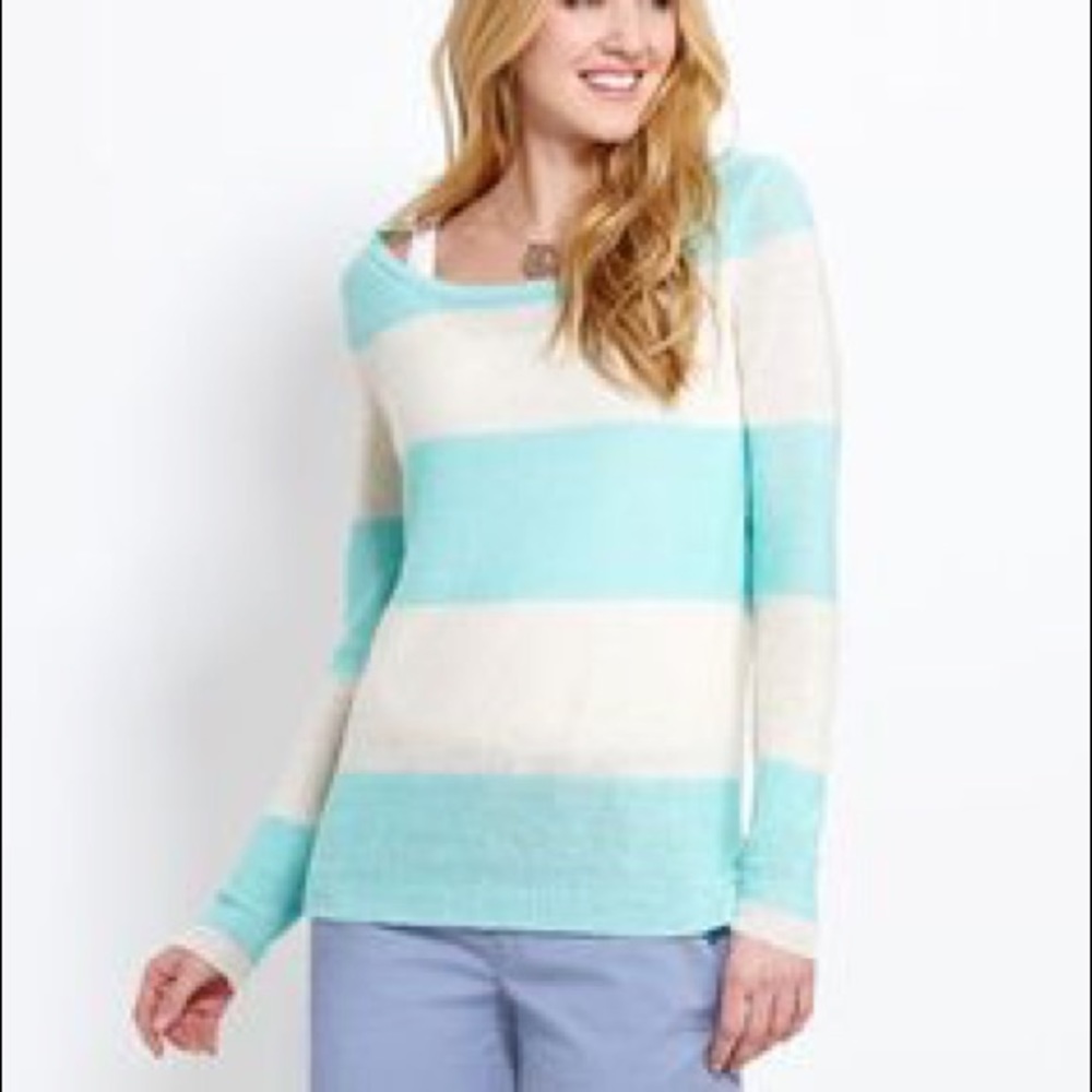 Vineyard Vines striped beach sweater