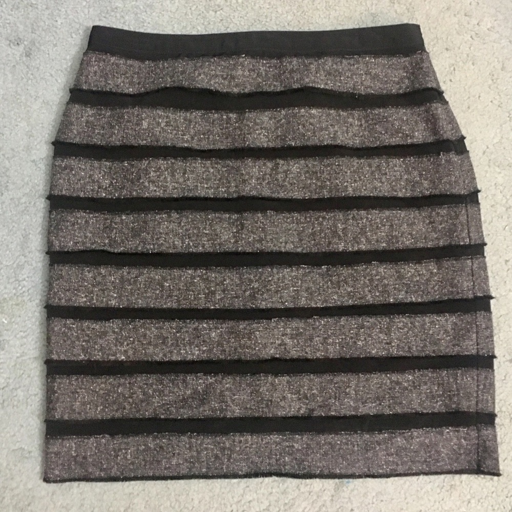 Worthington Black & gray layered skirt with slit
