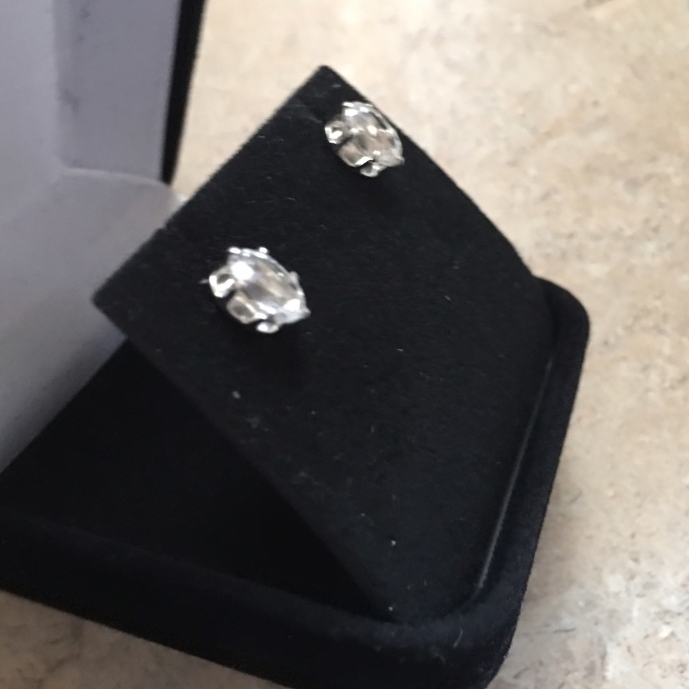 OVAL TOPAZ STUDS - Picture 4 of 8