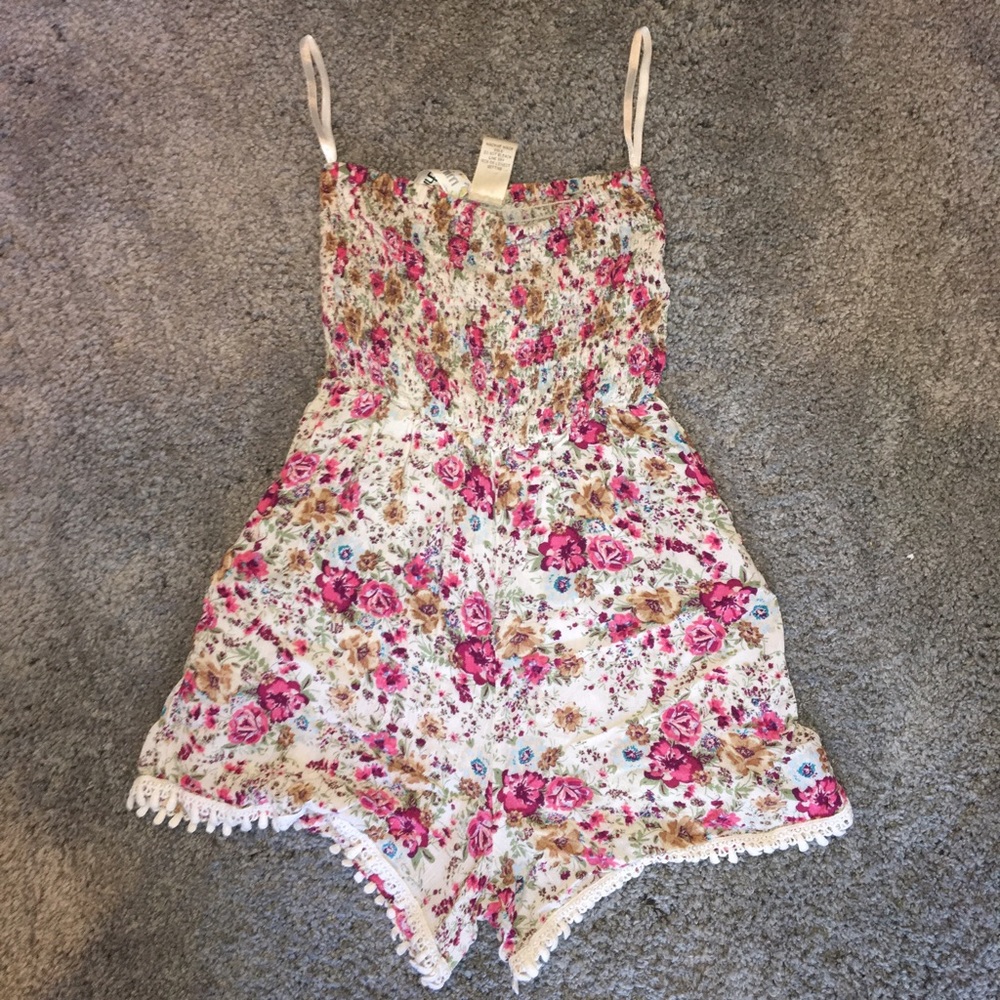 mimi chica Floral Romper