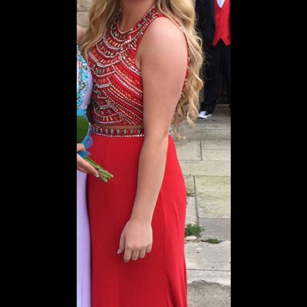 PROM DRESS - Picture 2 of 3