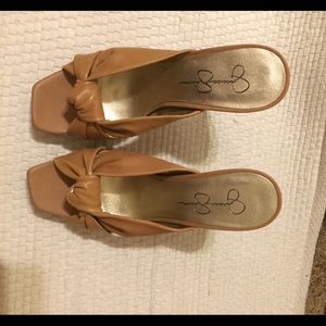 NWOT Jessica Simpson heels