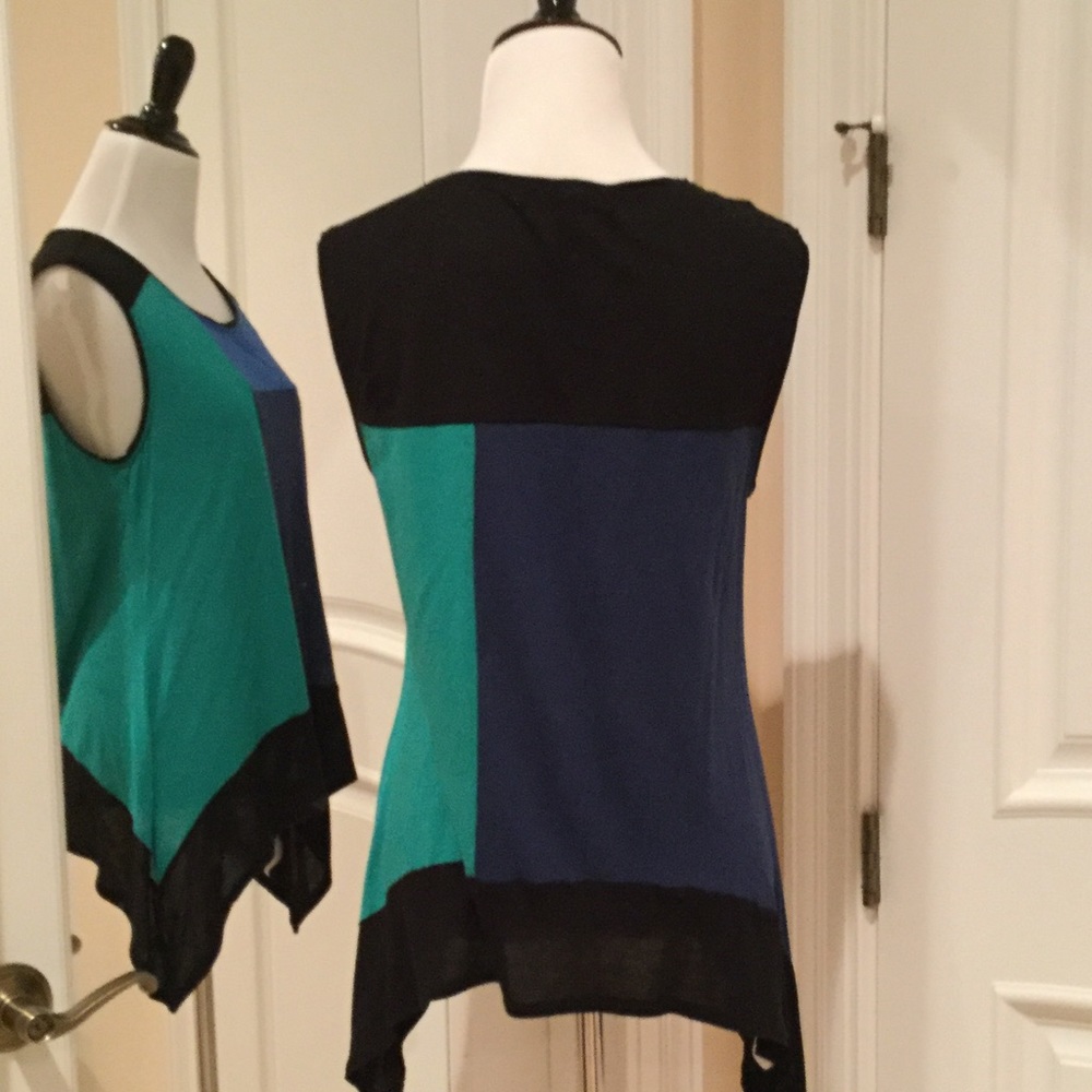 BCBG Color Block Top - Picture 2 of 3