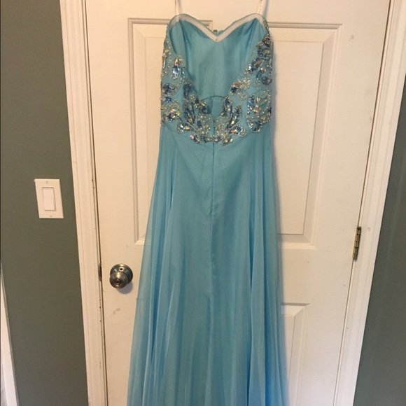 Blue Chiffon Gown with Beaded Bust - Picture 3 of 6
